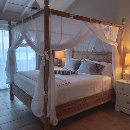 Seachange Villa East End Екстер'єр фото
